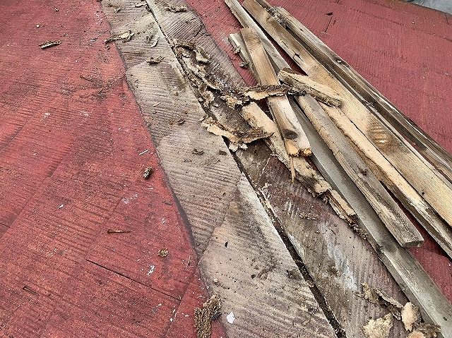 カラーベスト屋根貫板撤去